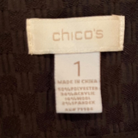 Chico's Brown Waffle Jacket Coat with Large Square Wood Buttons; Size 1 (Medium) - Picture 7 of 8